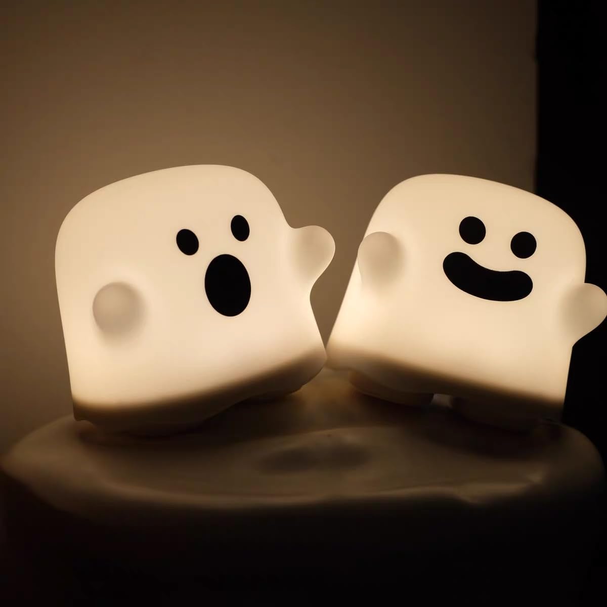 Spooky Pumpkin Night Light, 2025 New Jack o Lantern Night Light with Push Switch, Cute Creative Pumpkin Lamp Table Desk Bedroom Decor Gift for Birthday, Halloween (Smiley)